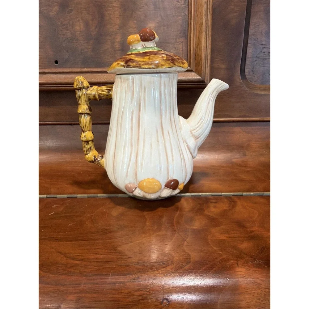 Mushroom Tea Pot Tall Mid-Century Modern RARE Handpainted '80 Excellent Cond.